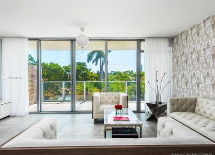 Квартира за 913 589 евро в Майами, США