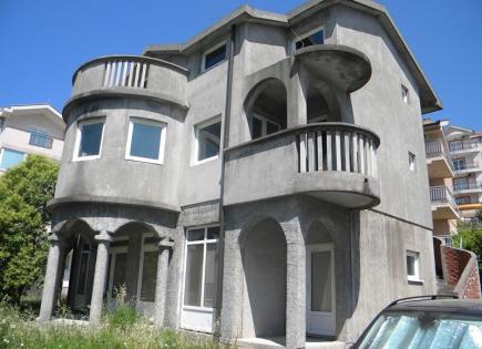 Дом за 190 000 евро в Игало, Черногория