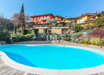 Апартаменты за 200 000 евро у озера Гарда, Италия