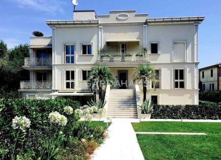 Апартаменты за 530 000 евро у озера Гарда, Италия