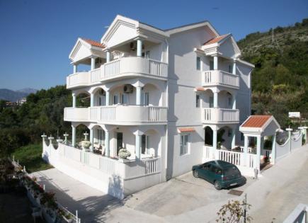 Отель, гостиница за 1 100 000 евро в Тивате, Черногория