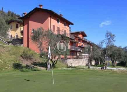 Апартаменты за 130 000 евро у озера Гарда, Италия