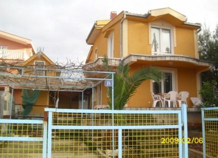 Дом за 170 000 евро в Добра Воде, Черногория