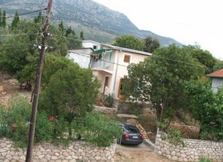 Дом за 135 000 евро в Добра Воде, Черногория