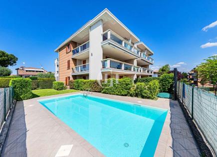 Апартаменты за 260 000 евро у озера Гарда, Италия