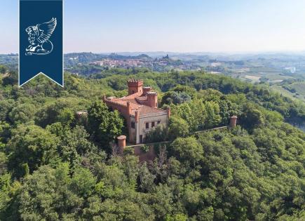 Замок в Кунео, Италия (цена по запросу)
