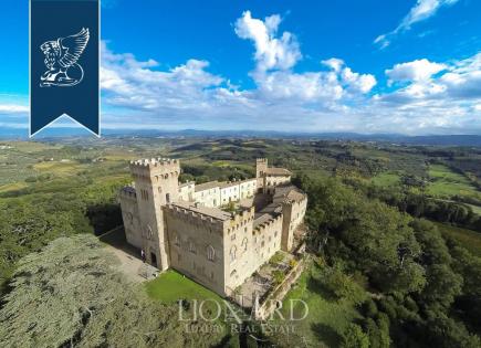 Замок в Чертальдо, Италия (цена по запросу)