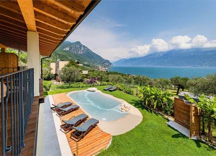 Вилла за 1 670 000 евро у озера Гарда, Италия
