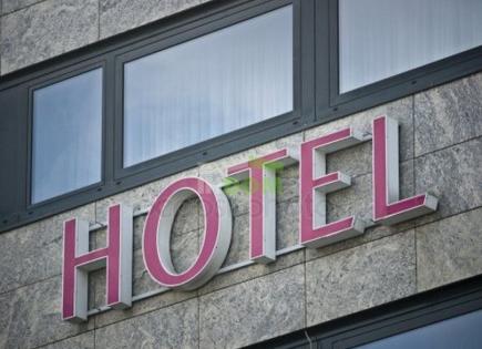 Отель, гостиница за 12 500 000 евро в Барселоне, Испания