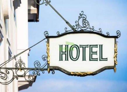 Отель, гостиница за 18 000 000 евро в Мадриде, Испания