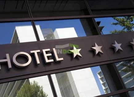 Отель, гостиница за 21 000 000 евро в Мадриде, Испания