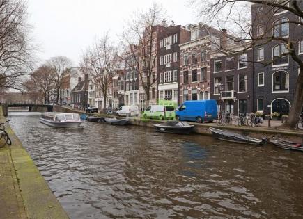 Апартаменты за 369 600 евро в Амстердаме, Нидерланды