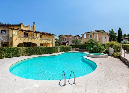 Апартаменты за 330 000 евро у озера Гарда, Италия