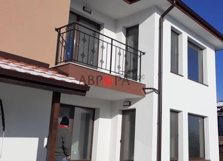 Дом за 180 000 евро в Паницово, Болгария