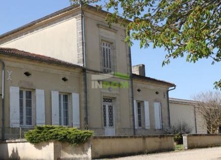 Коммерческая недвижимость за 3 000 000 евро в Бордо, Франция