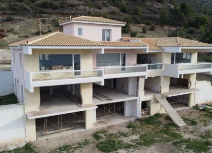 Дом за 1 000 000 евро в Лутраки, Греция