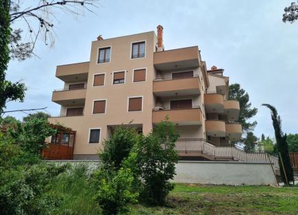 Квартира за 570 000 евро в Премантуре, Хорватия