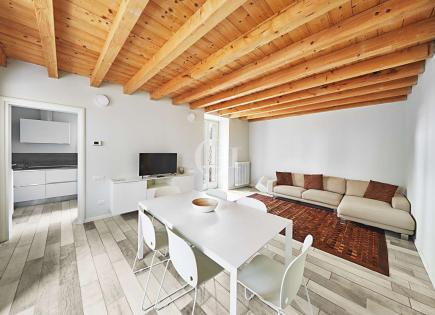 Апартаменты за 550 000 евро у озера Гарда, Италия