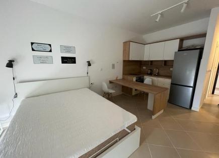 Квартира за 110 000 евро в Доброте, Черногория