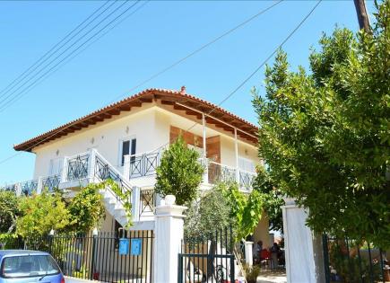 Дом за 394 000 евро в Рафине, Греция