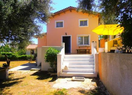 Дом за 420 000 евро в Сарониде, Греция