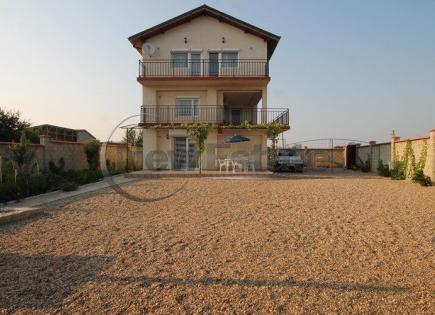 Дом за 210 000 евро в Божуреце, Болгария