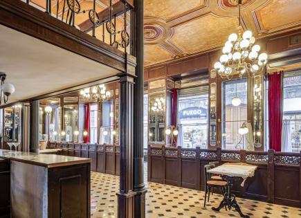 Кафе, ресторан за 13 000 евро за месяц в Барселоне, Испания