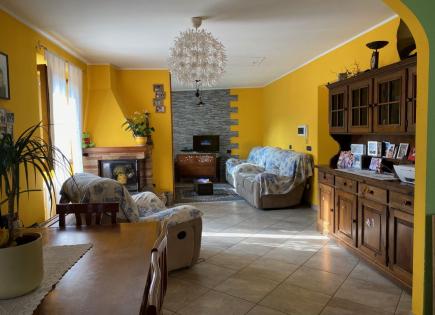 Квартира за 240 000 евро в Вальсольде, Италия