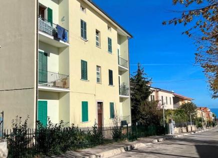 Квартира за 65 000 евро в Читта-Сант-Анджело, Италия
