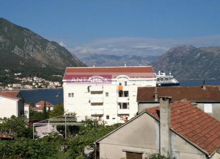 Вилла за 275 000 евро в Доброте, Черногория