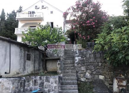Вилла за 483 000 евро в Тивате, Черногория