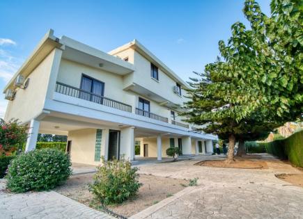Коммерческая недвижимость за 1 600 000 евро в Пафосе, Кипр