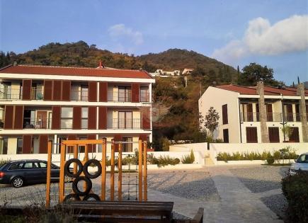 Квартира за 330 000 евро в Тивате, Черногория