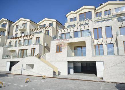 Квартира за 360 000 евро в Тивате, Черногория