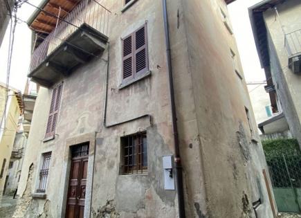 Дом за 100 000 евро в Грандола-эд-Унити, Италия