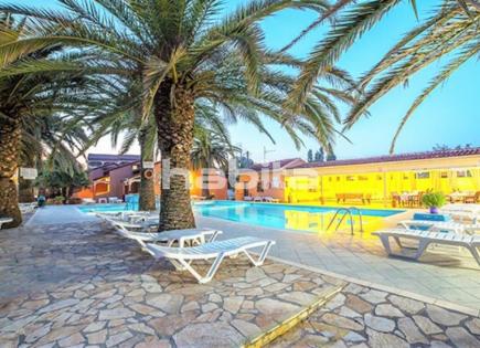 Отель, гостиница за 1 480 000 евро на Корфу, Греция