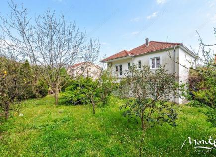 Дом за 330 000 евро в Херцег-Нови, Черногория
