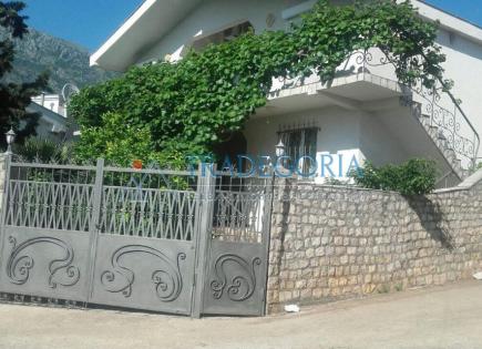 Дом за 145 000 евро в Добра Воде, Черногория
