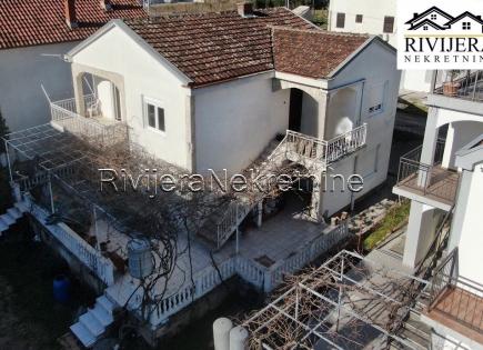 Дом за 290 000 евро в Херцег-Нови, Черногория