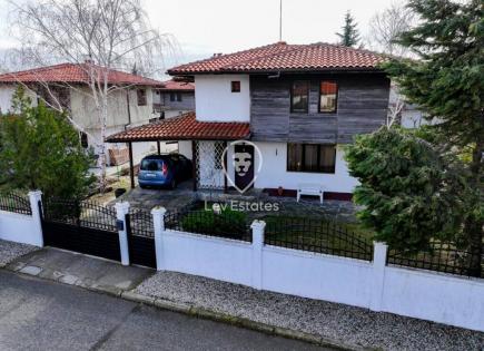 Дом за 165 000 евро в Брястовце, Болгария