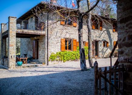 Дом за 545 000 евро в Кунео, Италия