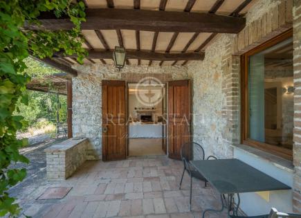 Дом за 430 000 евро в Кампелло-суль-Клитунно, Италия