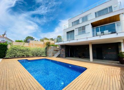 Дом за 1 090 000 евро на Коста-Брава, Испания