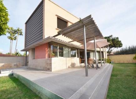 Дом за 895 000 евро на Коста-дель-Маресме, Испания