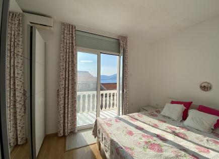 Квартира за 125 000 евро в Святом Стефане, Черногория