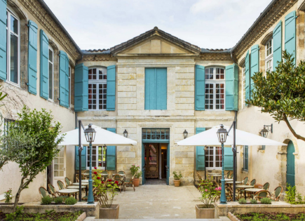Отель, гостиница за 850 000 евро в Кондоме, Франция