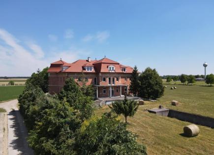 Замок за 989 000 евро в Венгрии