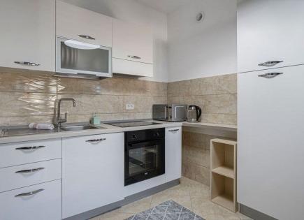 Квартира за 175 000 евро в Бечичи, Черногория
