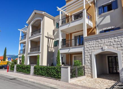 Квартира за 450 000 евро в Тивате, Черногория