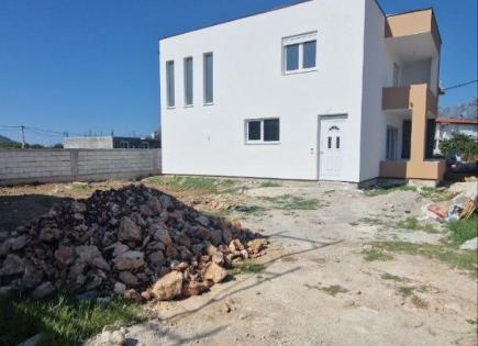 Дом за 160 000 евро в Баре, Черногория